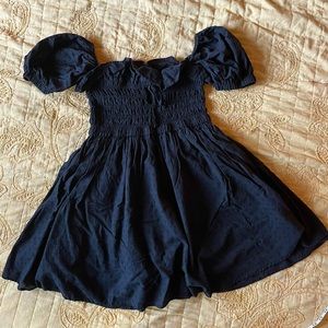 R Vivimos cottage core style mini dress! Smocked bodice. Lined skirt.